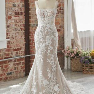 New with tags 2023 Maggie Sottero Albany wedding dress
